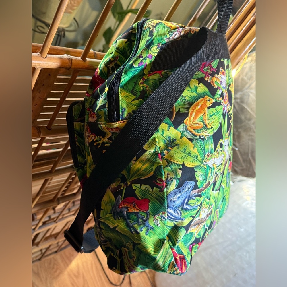 SAX brand backpack & purse with a tropical frog and leaf print - Picture 7 of 13
